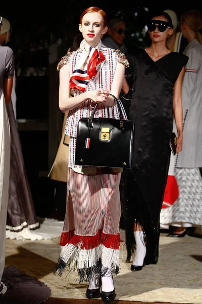 Look 19